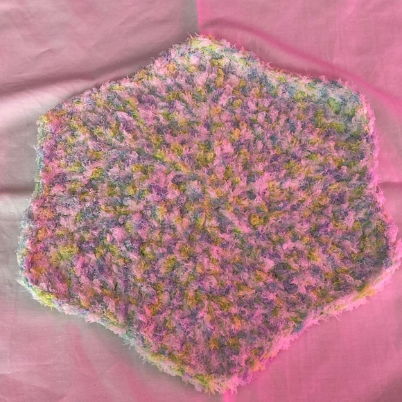 Hand crochet baby snuggle blanket - Picture 1 of 2